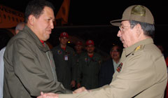 Raúl Castro despidió al Presidente venezolano Hugo Chávez. Foto: Geovani Fernández